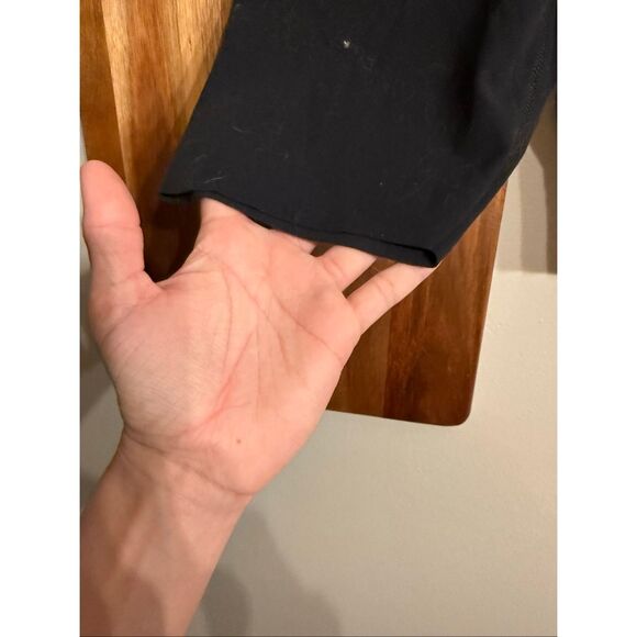 Nike black raw hem high rise biker shorts size Small - Picture 3 of 5